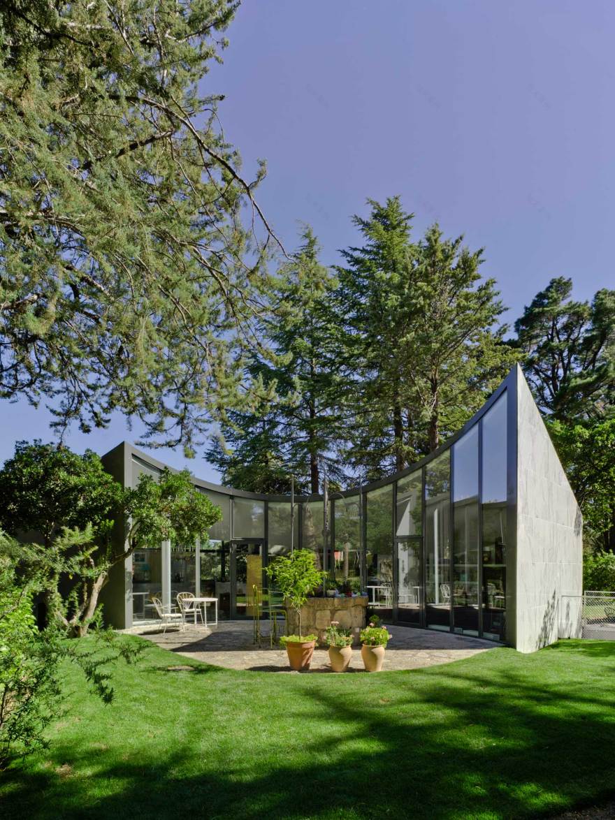 House Built Over a Former City Water Tank in Madrid by Valdivieso Arquitectos-0