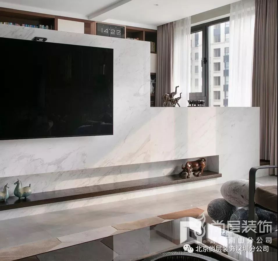 尚层设计 | 现代轻奢大宅,温暖恬雅的空间美学-10