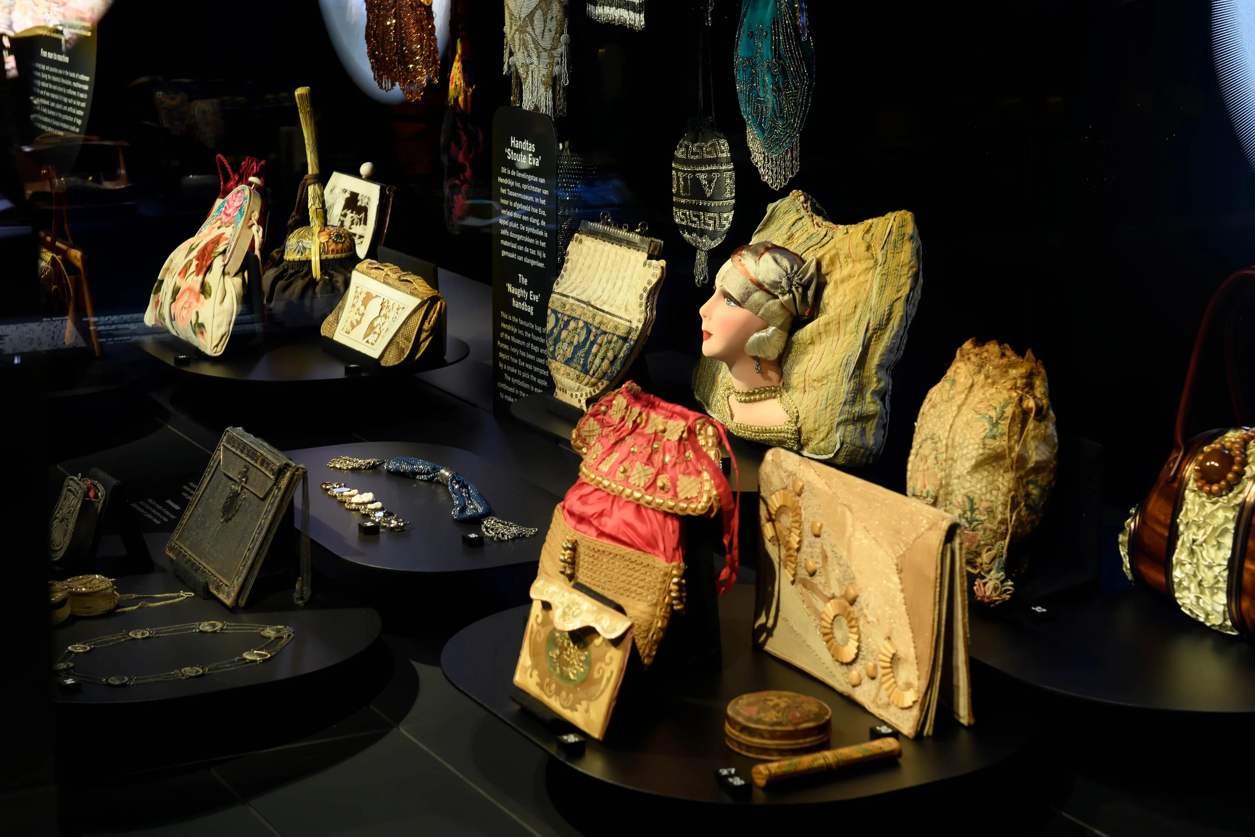 2018 Tassenmuseum | Permanent Installation — OPERA Amsterdam-6