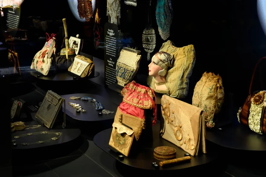 2018 Tassenmuseum | Permanent Installation — OPERA Amsterdam-6