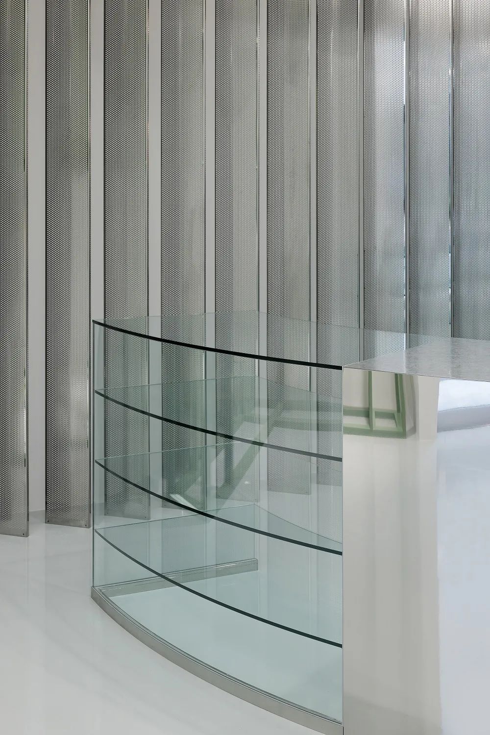 东京涩谷 STÜSSY 服装店设计丨日本东京丨PerronRoettinger-12