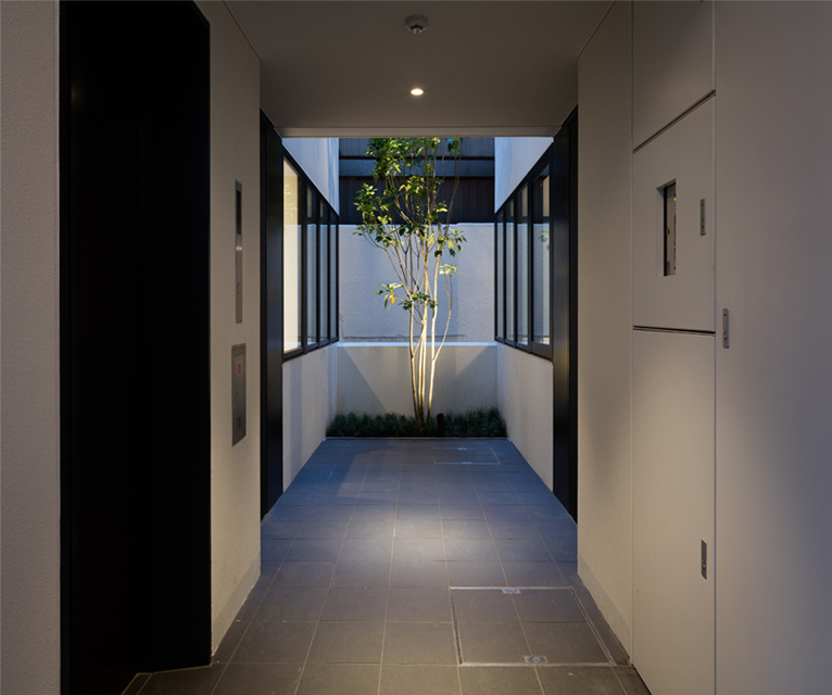 Garden Block Minamiaoyama  坂仓建筑研究所丨日本东京-13