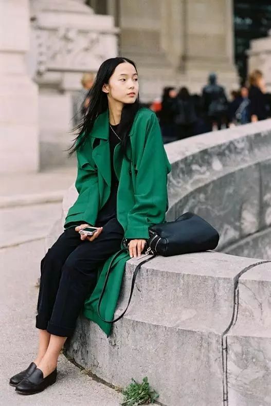 2017 流行色草木绿，这样穿让你远离路人-32