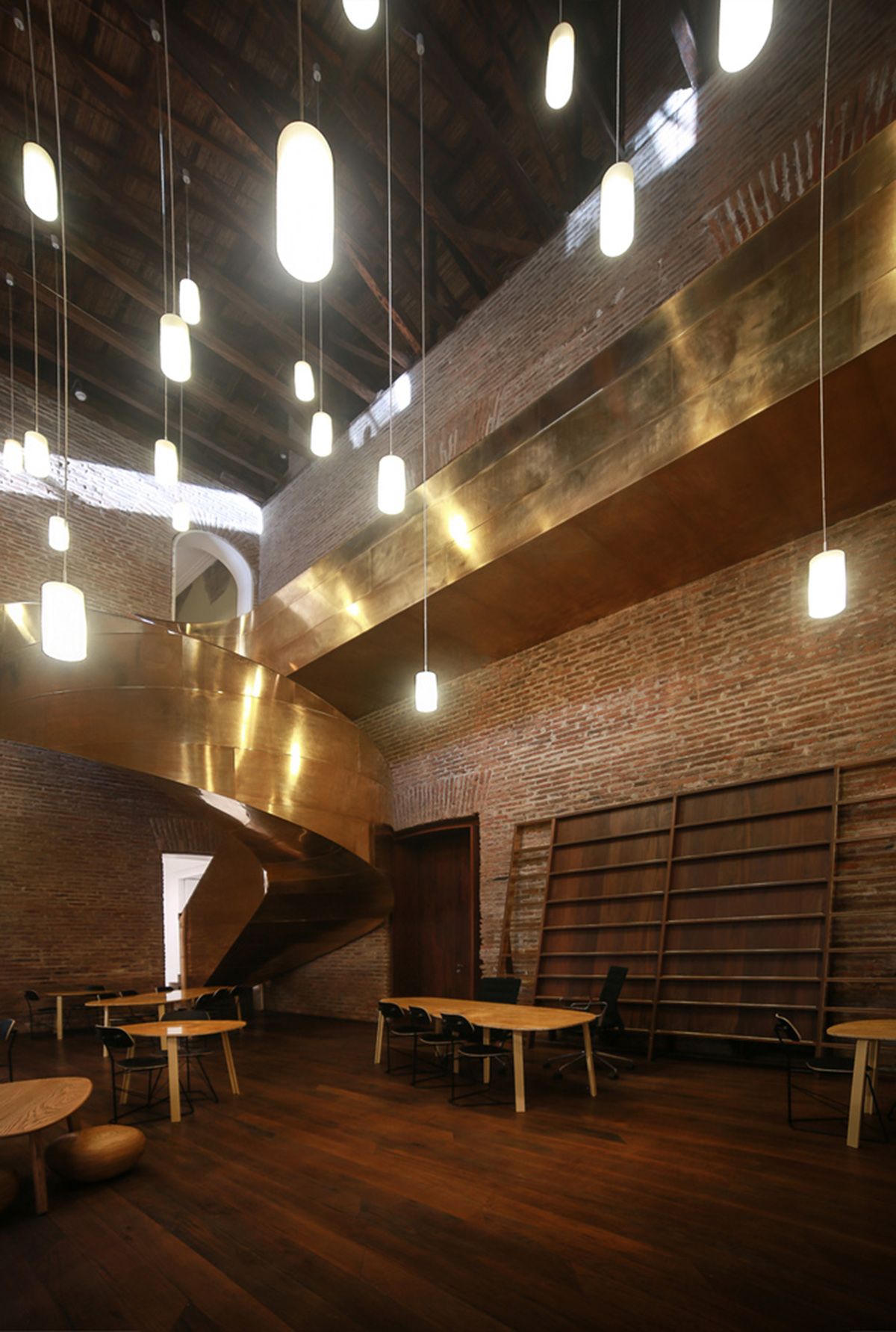 智利历史建筑 Palacio Pereira 的现代复兴-13