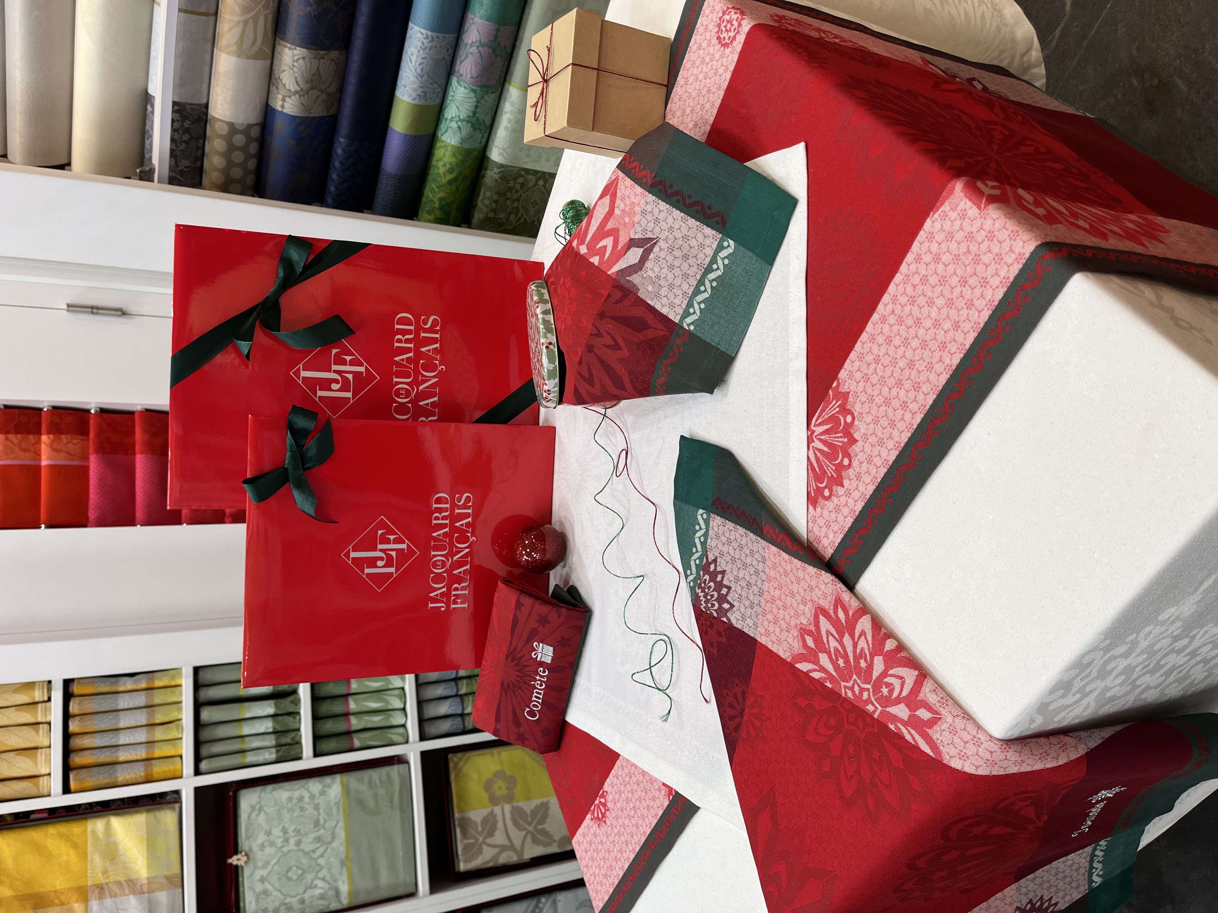 Xmas Windows Le Jacquard Français Paris 23-15