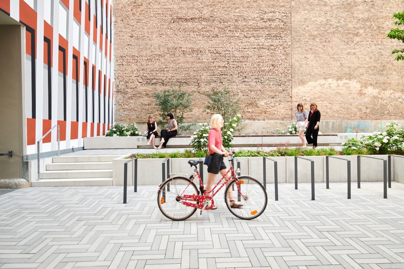 柏林 Kreuzberg 商业庭院与屋顶露台丨德国柏林丨Thomas Hillig Architekten-5