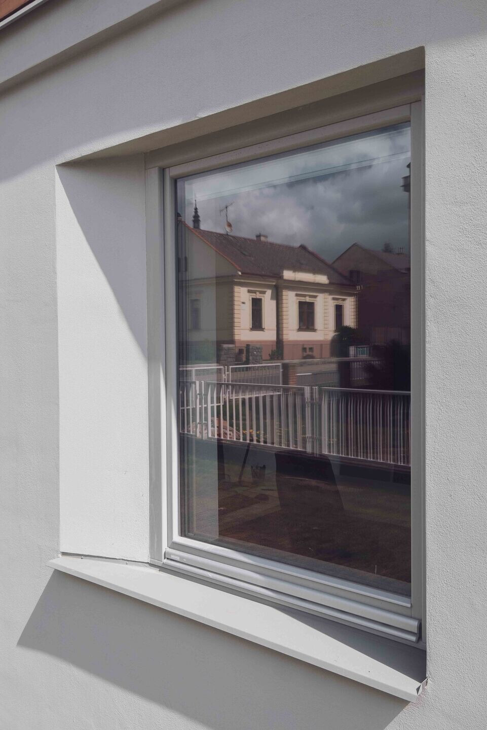 捷克小镇的精致办公楼 · ZAVORAL ARCHITEKT 设计公司总部-16