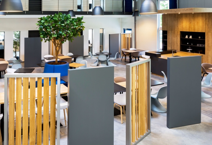 德国 Conec 公司咖啡厅与会议厅的室内设计-11