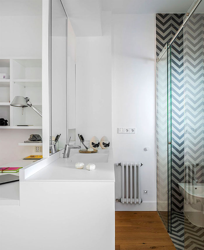 巴塞罗那：自然美景与现代艺术相连的独立住宅-23