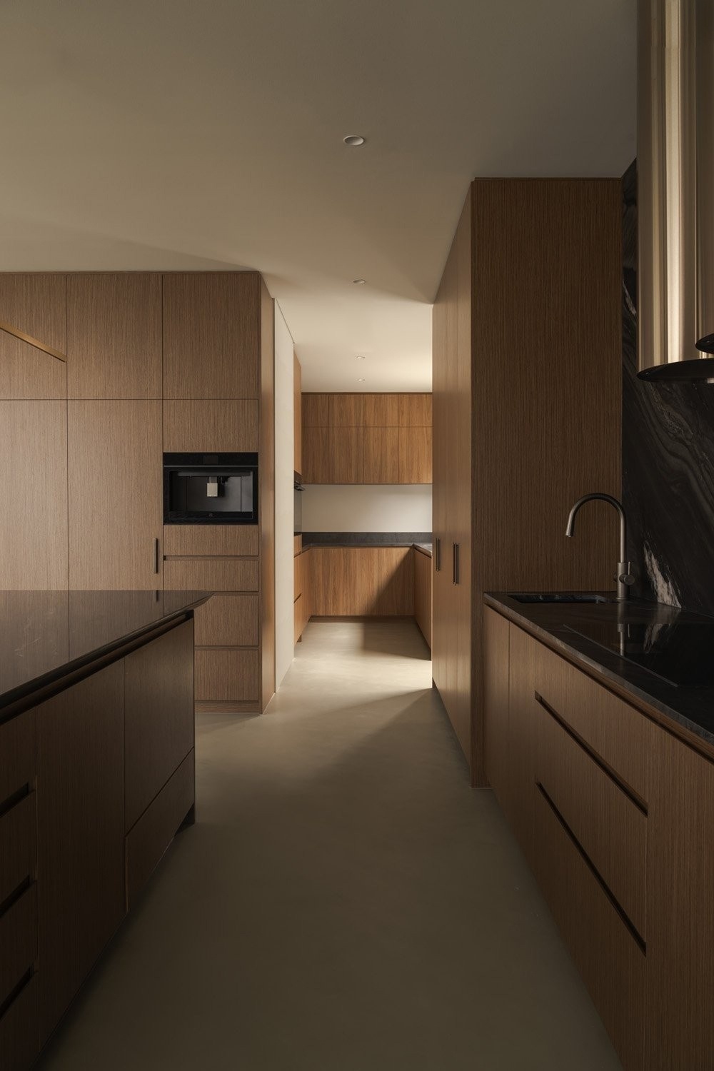 MAEK丨极简挑空别墅-14