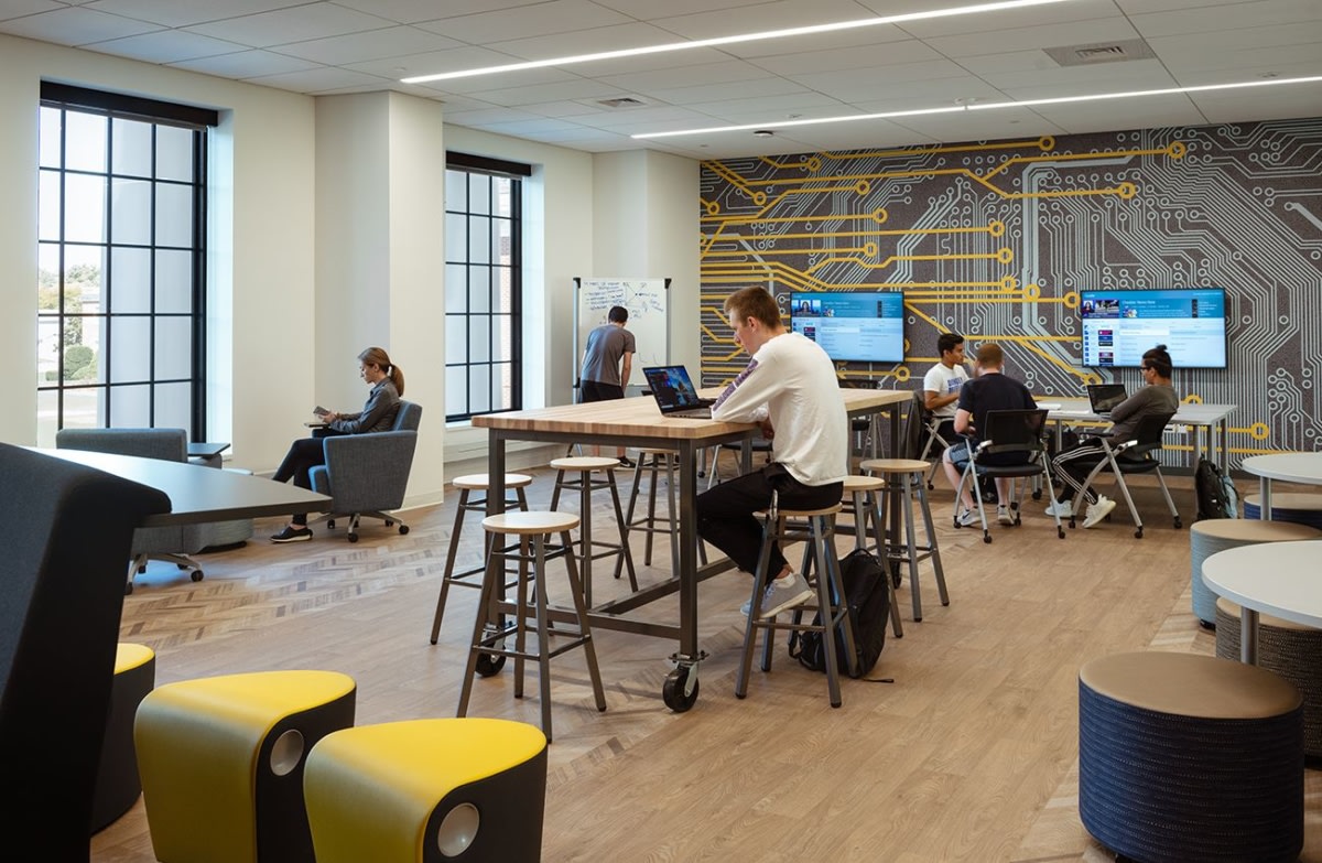 麻省 Stonehill College 商学教学楼丨美国丨The SLAM Collaborative-14