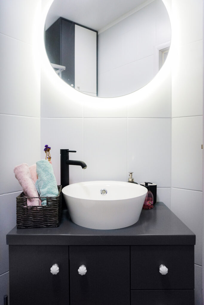 30平米公寓室内改造丨贝尔格莱德丨EnterijerNA-38