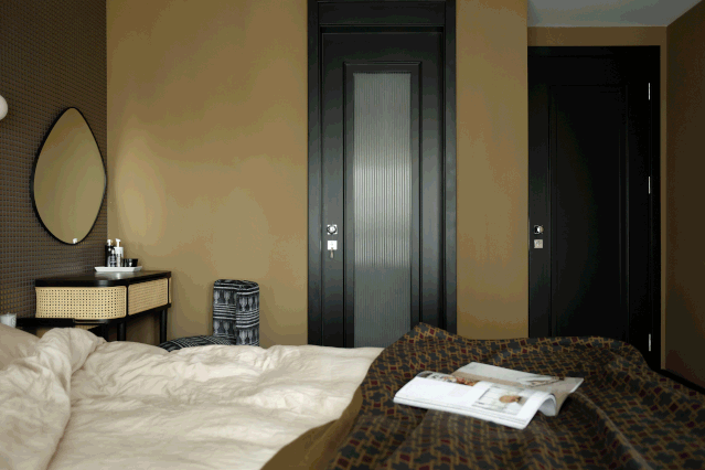 深圳小夫妻花半年时间等待家具漂洋过海,入住这个现代与古典之家-51