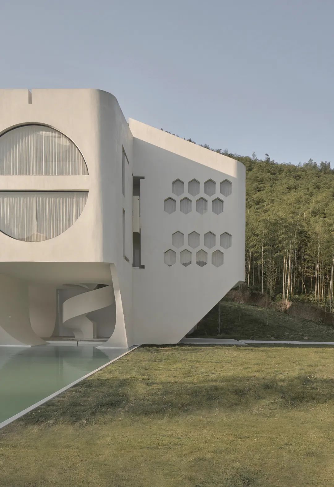 丁鹏文：莫干山的天外来物-荒序民宿丨中国湖州丨尔我空间设计研究室-9