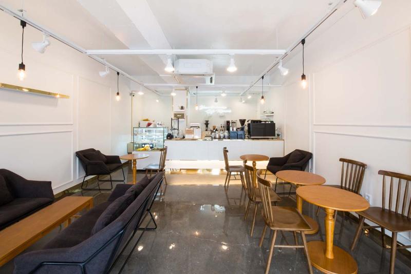 简约清新 12 坪咖啡厅 专业点评设计亮点-3