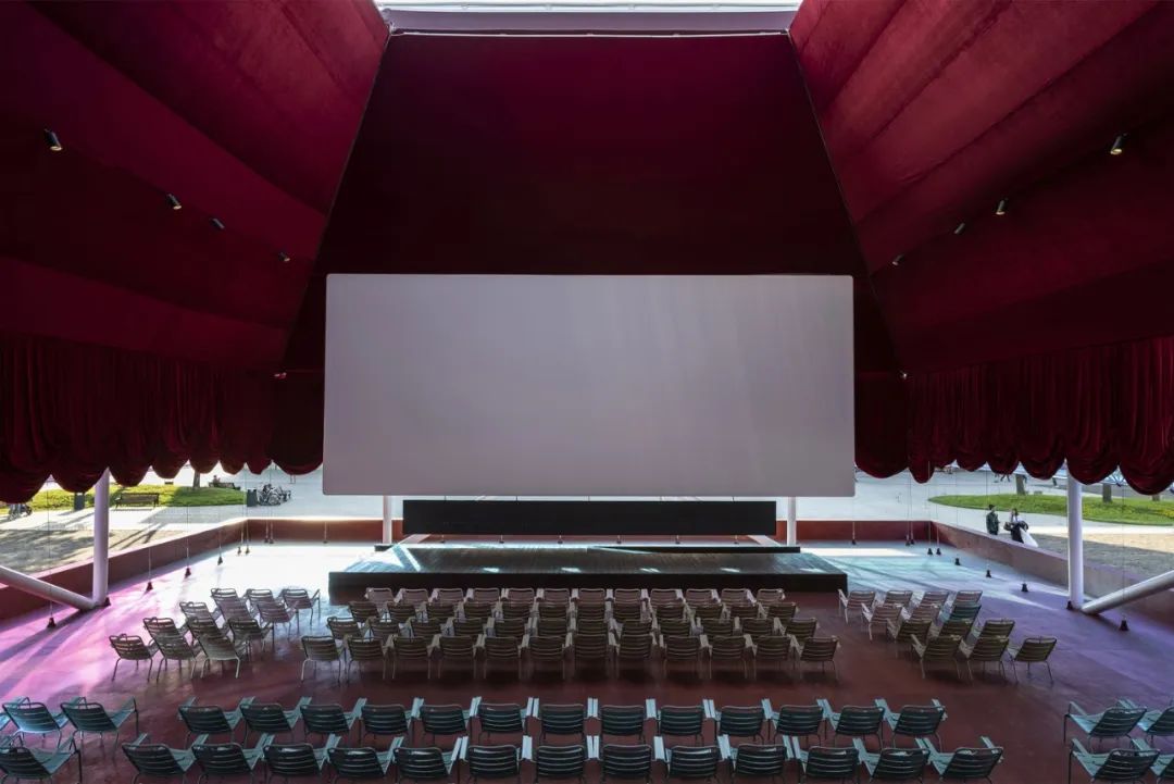 电影院的创新设计,AI 时代的行业趋势-103