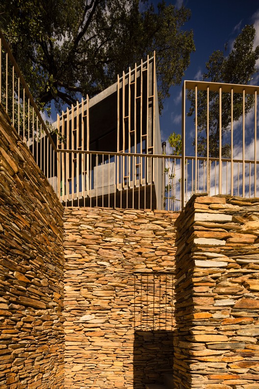 葡萄牙 Alvarenga 森林中的模块化小屋群丨SUMMARY-21