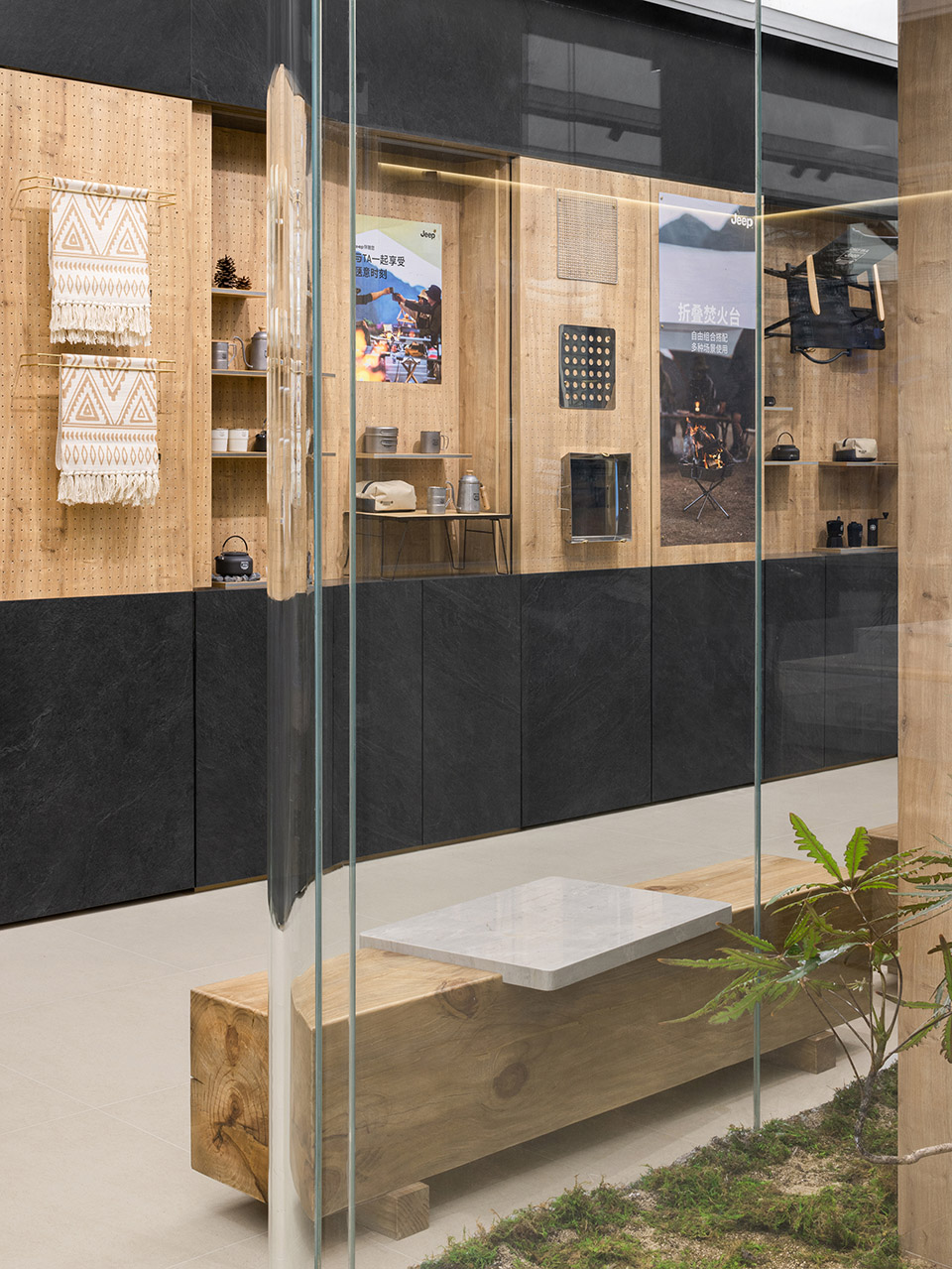 Jeep全球首家探享中心概念店丨中国上海丨INGROUP-65