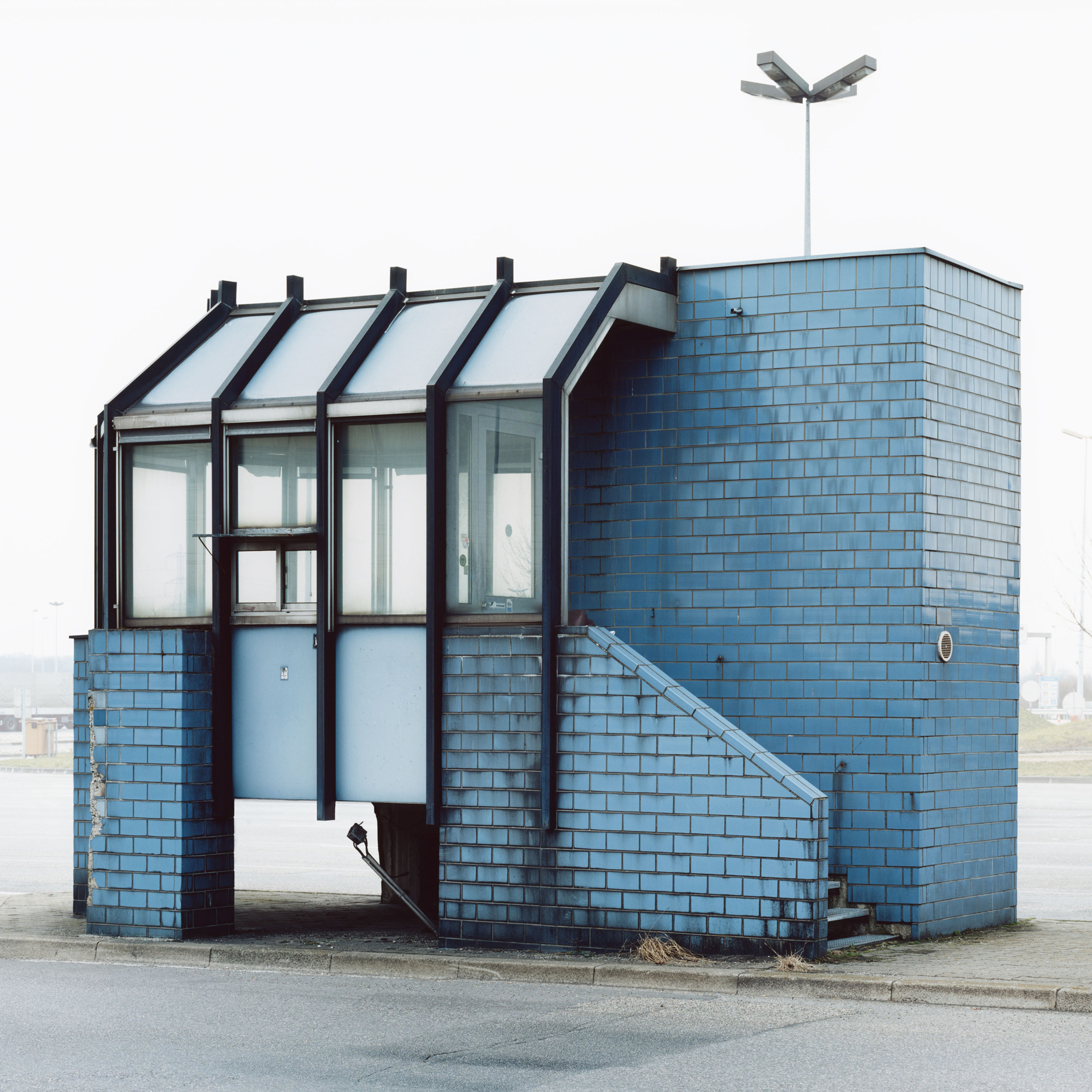 Eerily beautiful photographs of abandoned architecture for Halloween-26