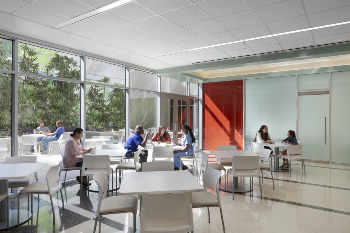 Henry Mayo Newhall Hospital Patient Tower | 自然与人性化的完美融合-8