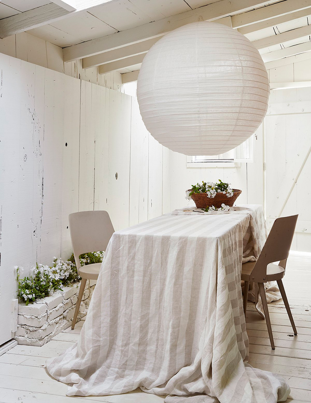 加利福尼亚州老猎屋改造的迷人度假屋丨美国加利福尼亚丨Leanne Ford-11