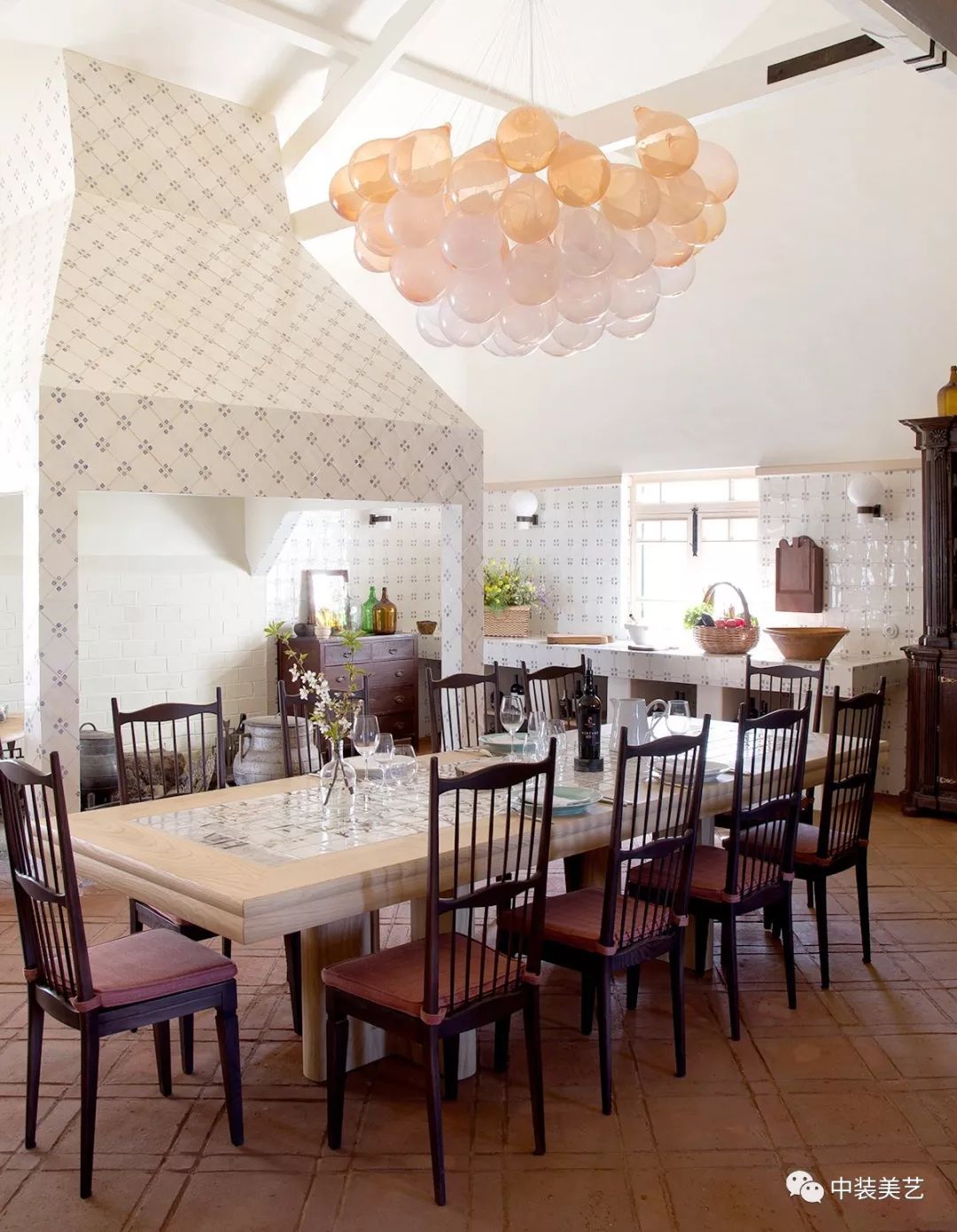 Color/跟着大师学软装-200年的葡萄酒厂改造酒店-12