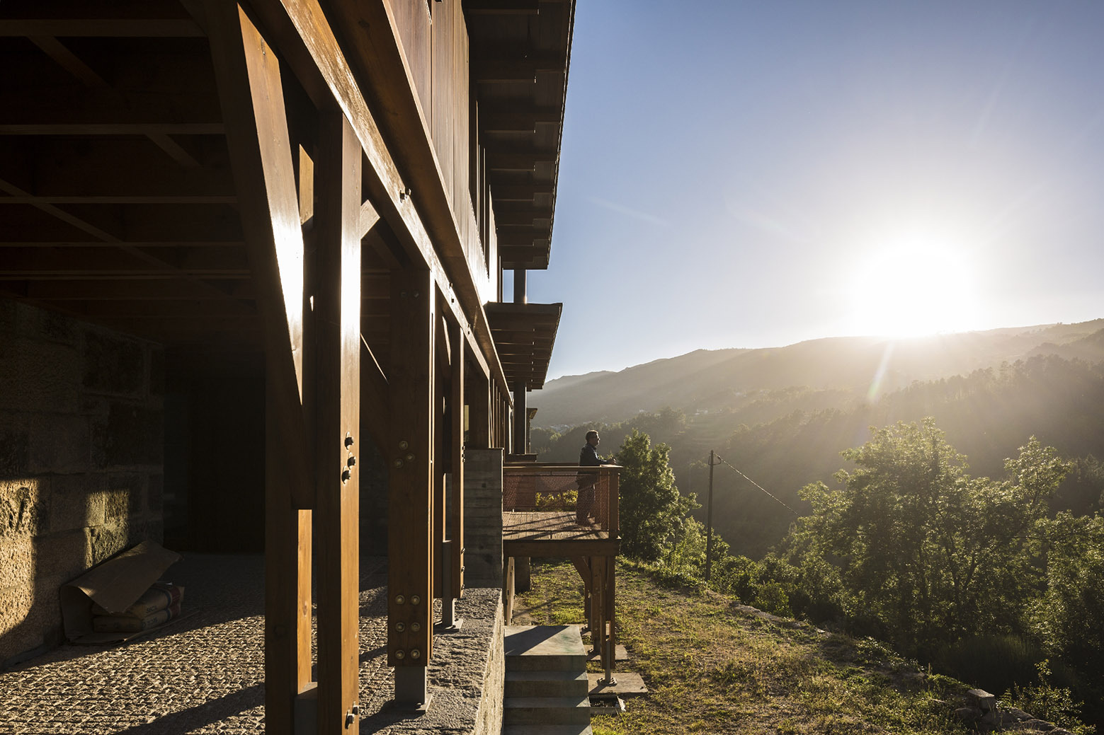 葡萄牙神秘废墟中的科斯塔格兰德住宅-29