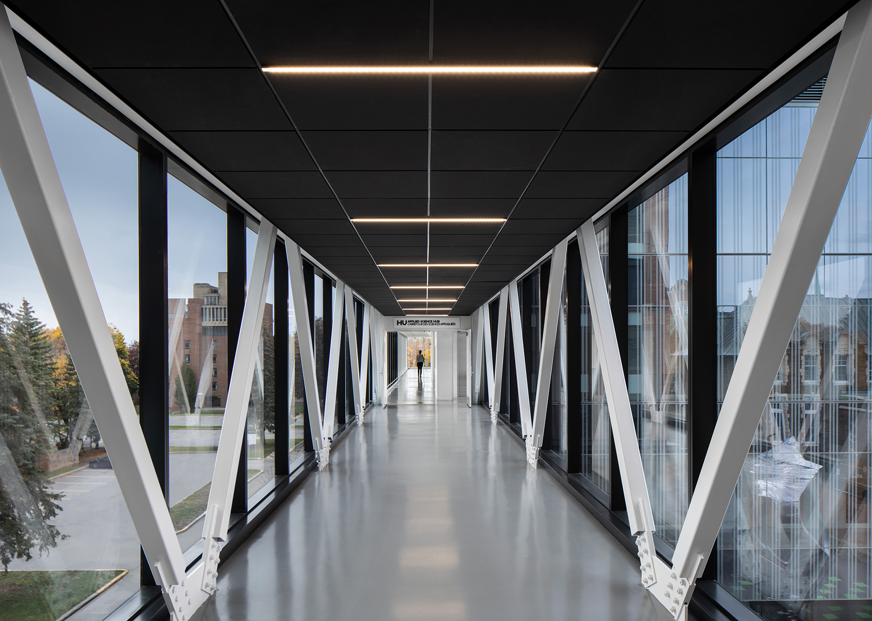 应用科学中心丨加拿大丨NFOE Architectes-9