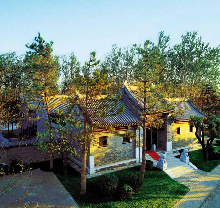 繁华中寻宁静，晴翠园四合院设计展现中式美学-2