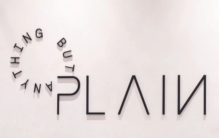 迪拜 PLAIN 极简甜点店设计丨阿联酋迪拜丨H2R Design-5