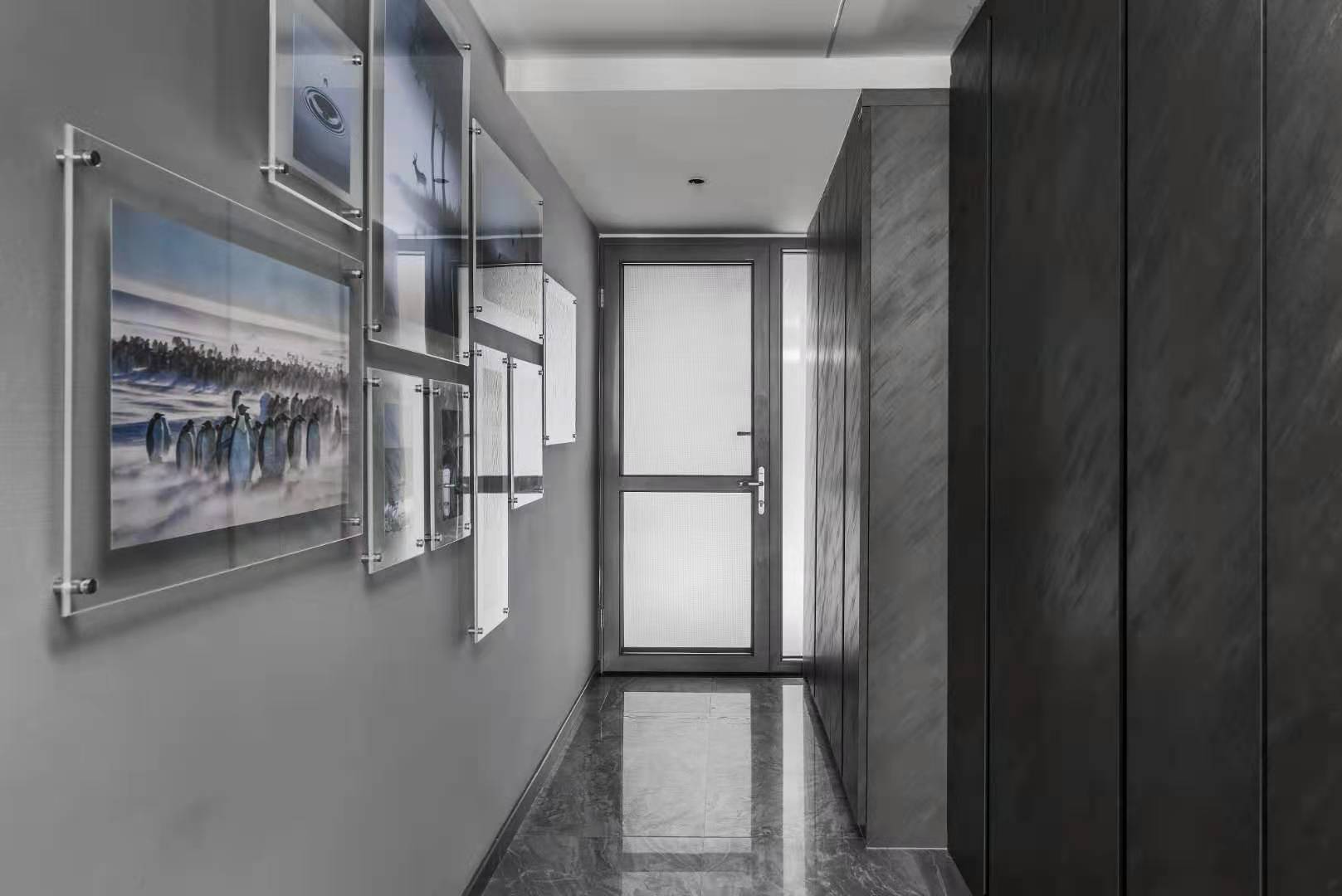 现代黑白灰下的温馨居所丨中国遵义丨陈国民设计团队-11