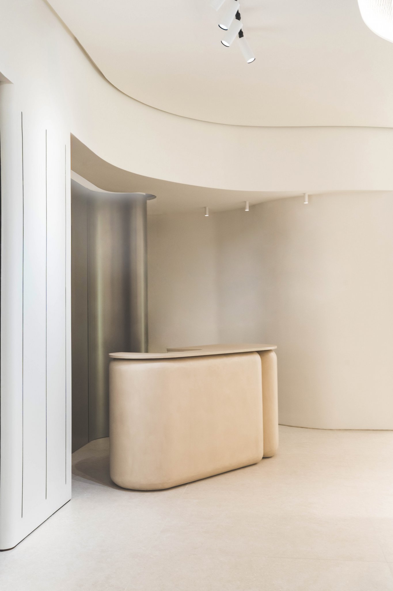 Ulanka “Pit Stop Shopping” by CuldeSac-12