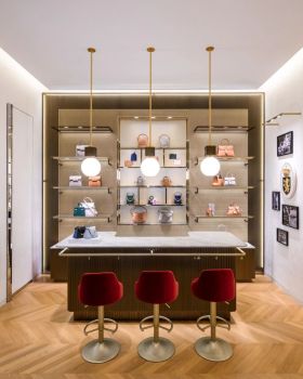 新作｜德尔沃Delvaux亚洲精品店   Vudafieri Saverino Partners