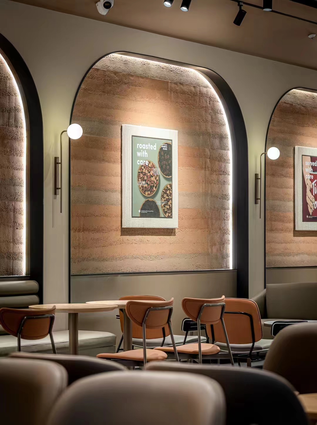 兰州的蒂姆·霍顿斯(咖啡店)
注:TIM HORTONS 是一家知名咖啡连锁品牌,一般直译为蒂姆·霍顿斯 丨中国兰州-8