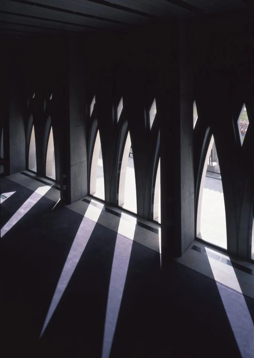 科幻般的机械建筑 · 高松伸的作品解读丨日本-51