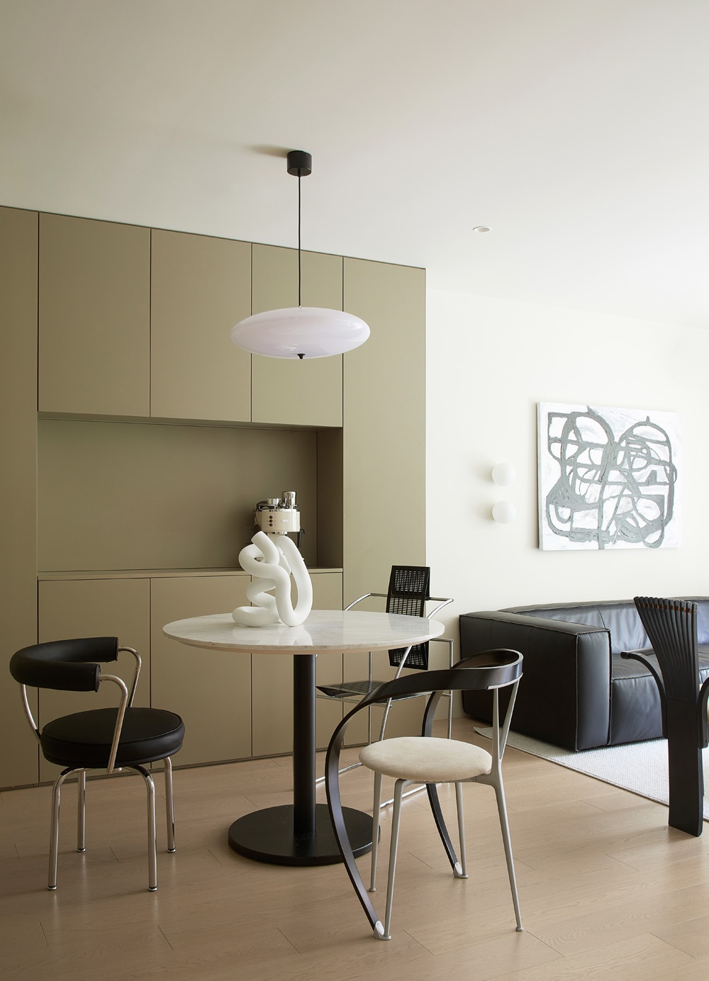 牛油果绿的治愈空间 · 北京朝阳区二手房改造丨中国北京-12