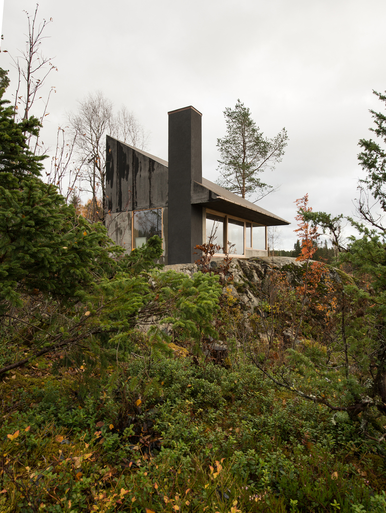 挪威 Rones 小木屋 | 混凝土与木头的和谐共生-35