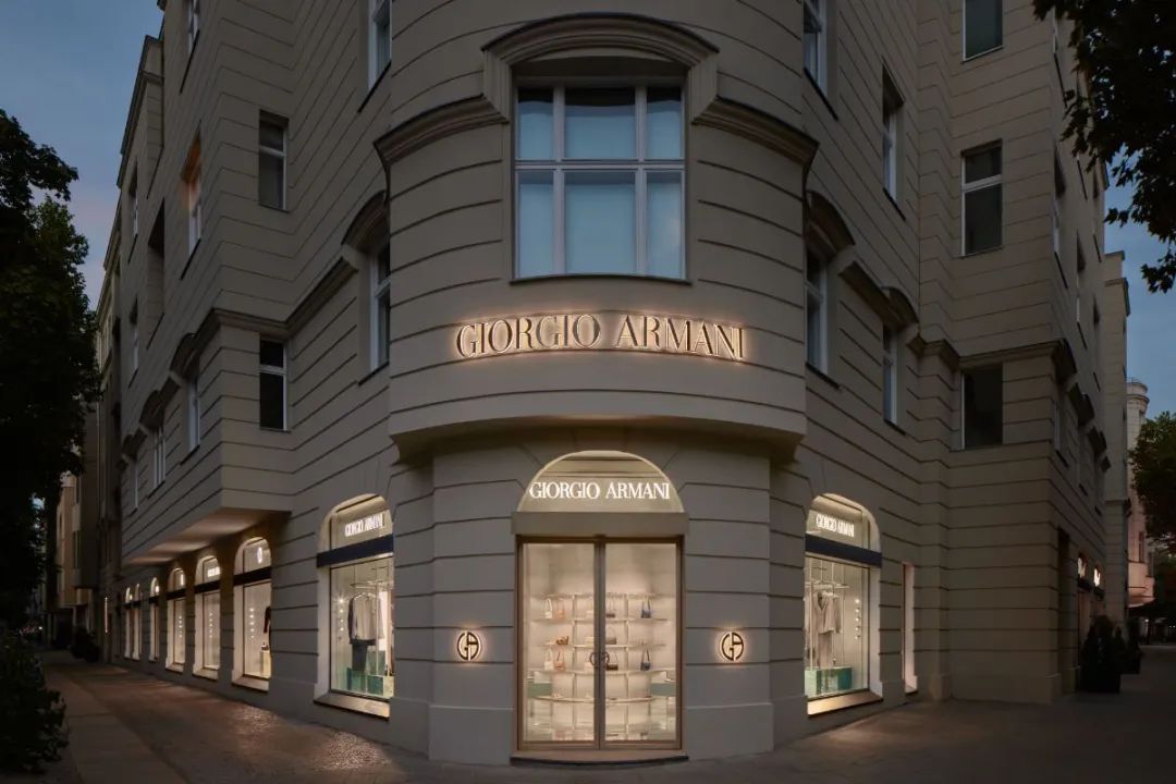 Giorgio Armani 新店丨Giorgio Armani 及其建筑师团队-0