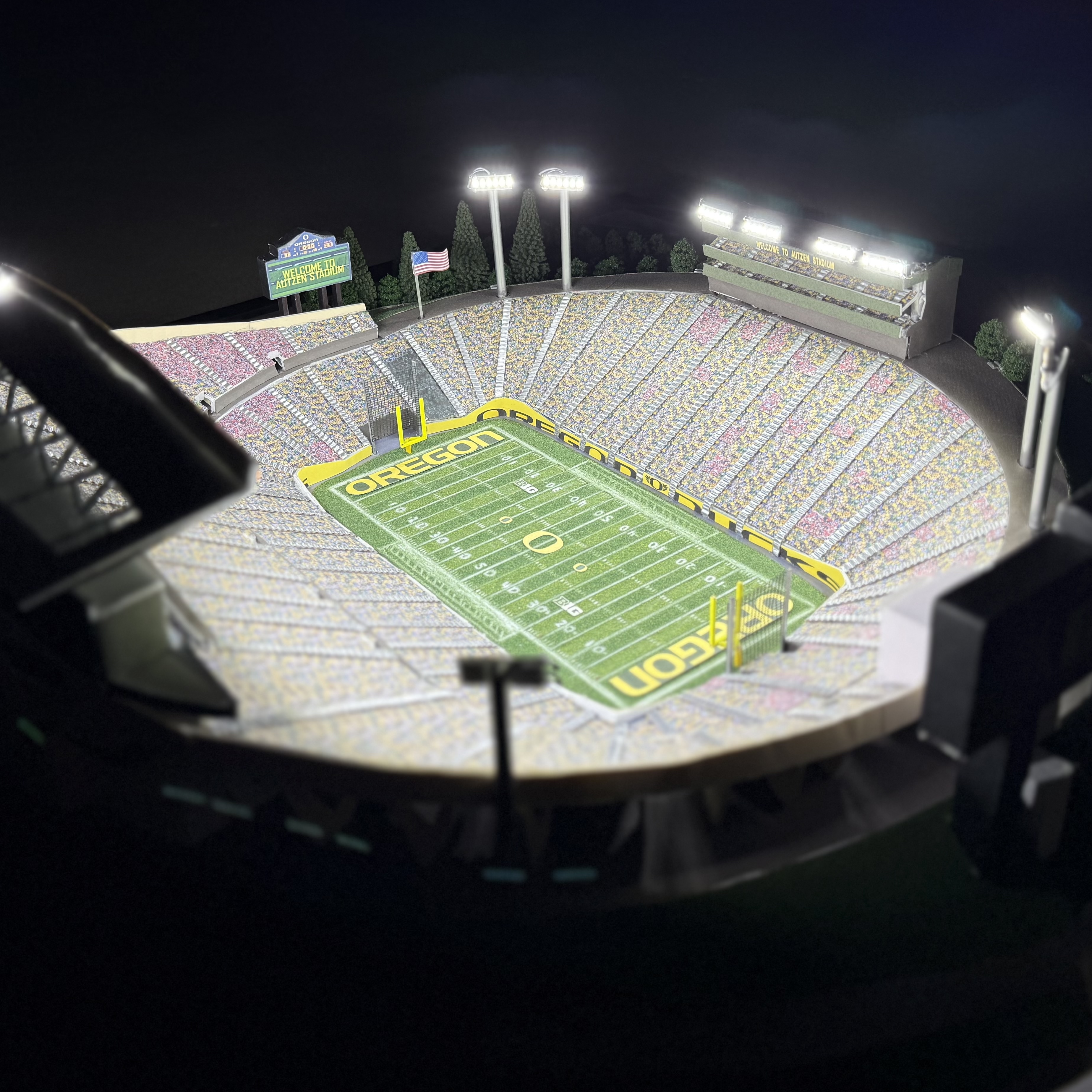 Oregon Ducks AUTZEN Stadium-2