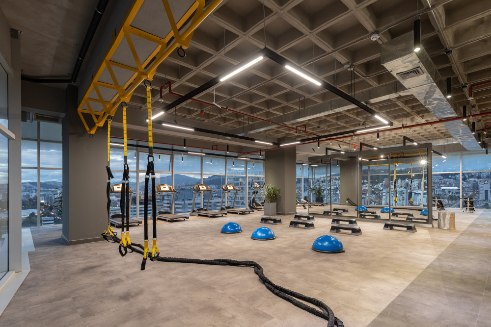 厄瓜多尔北卡罗来纳公园旁的生态建筑-23