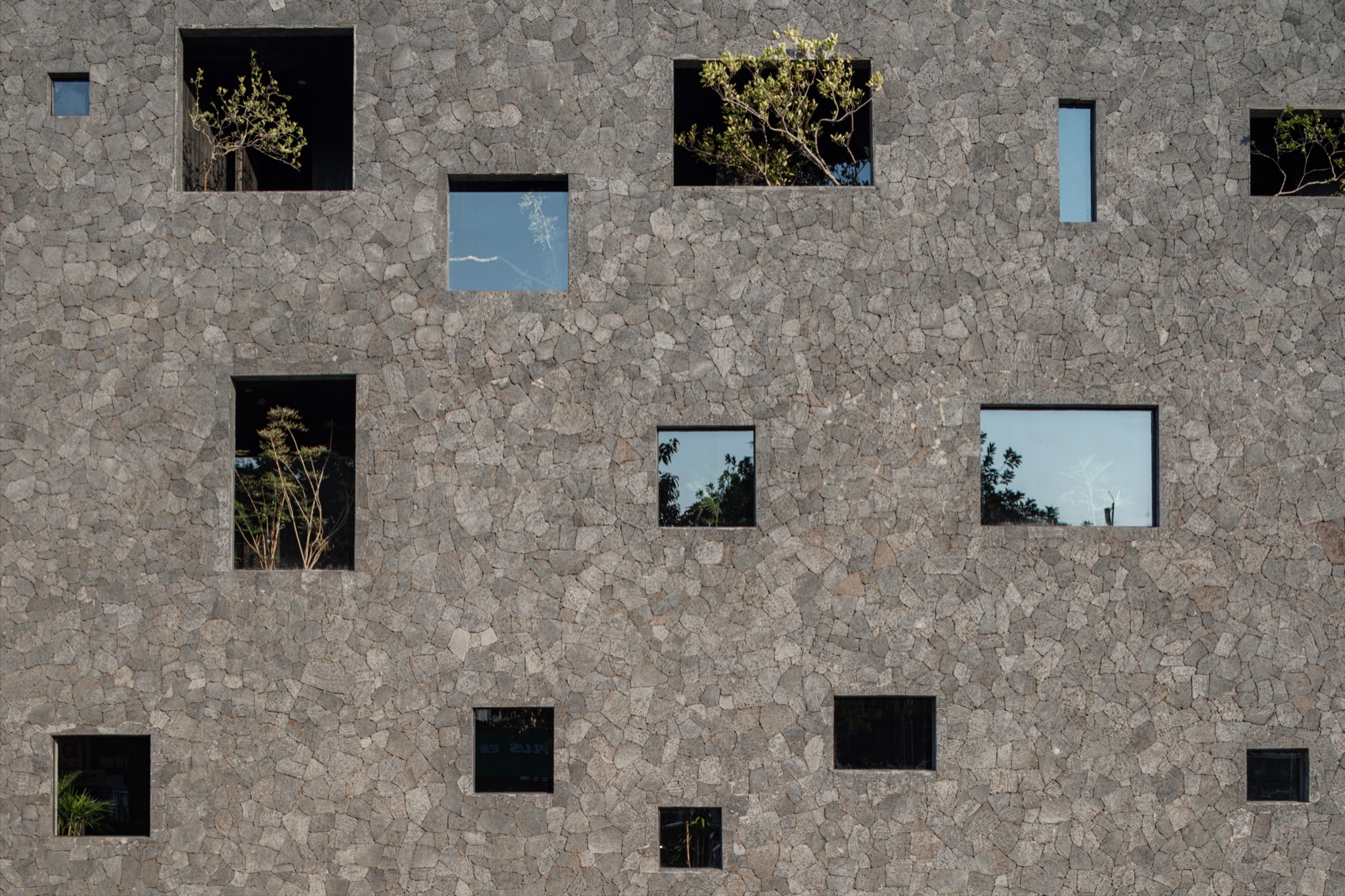 田间之上 中国湘菜馆丨中国广州丨黑白木设计-11