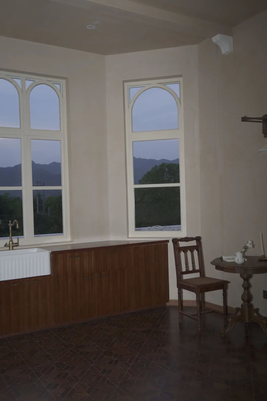 Yang Zhao  VISUAL ARTS-12