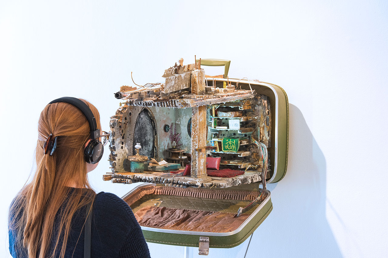 "UNPACKED | Refugee Baggage" 揭示难民真实生活-21