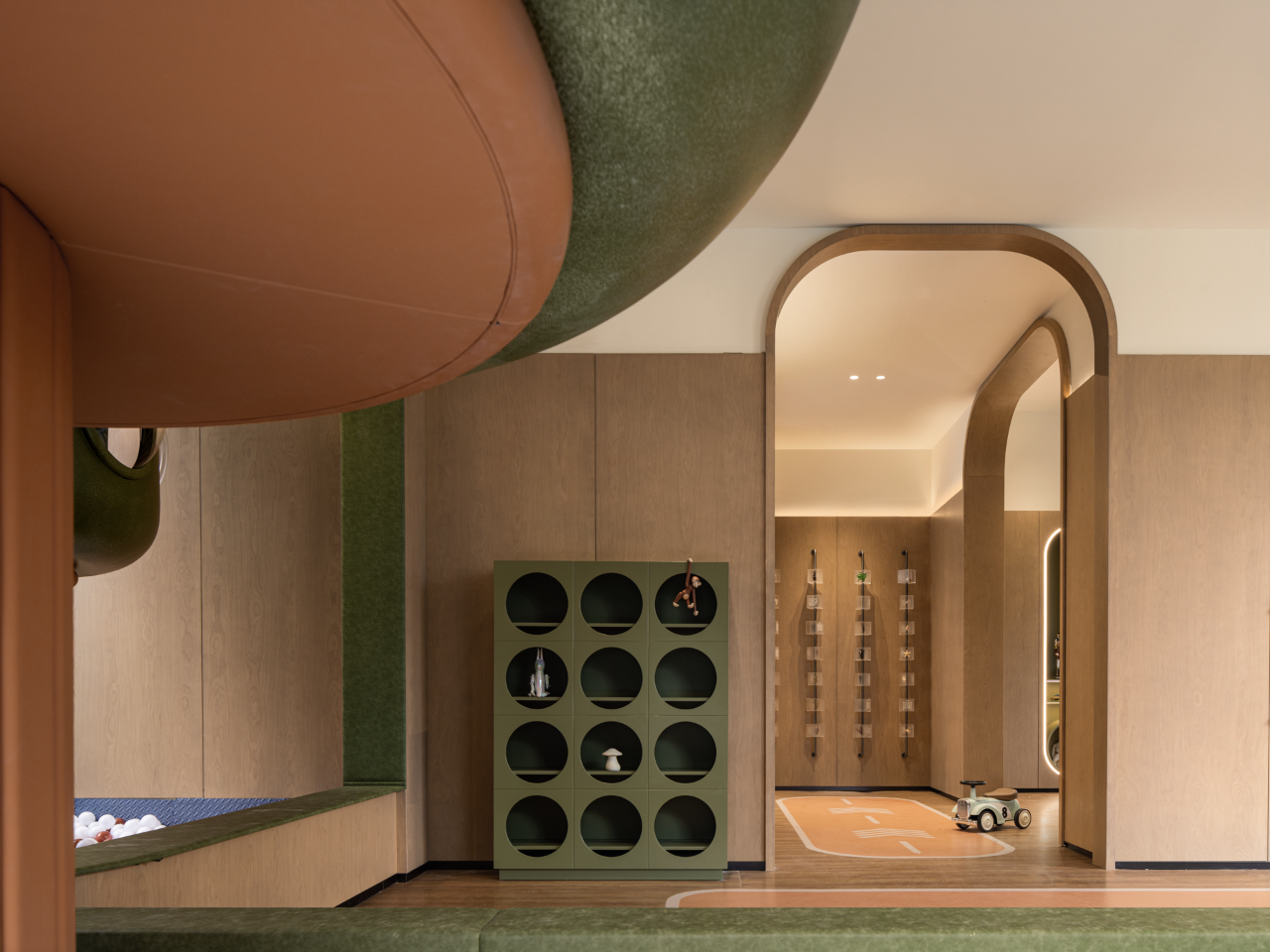 龙湖金沙御湖境架空层设计丨中国杭州丨CCA GROUP 香榭蒂设计-39