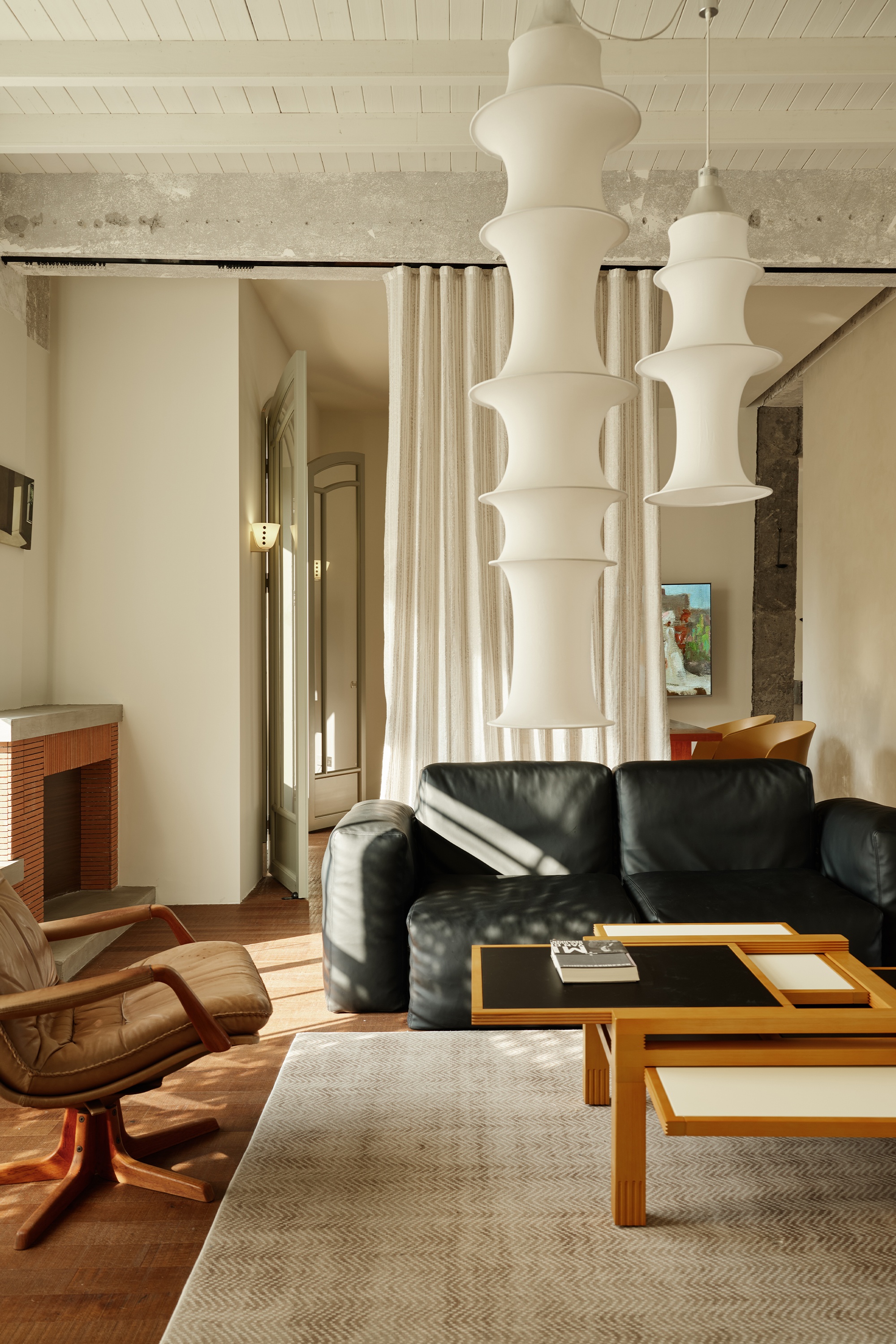 呼吸式美学:在粗粝与诗意间自由生长的空间叙事丨山与空间设计-3