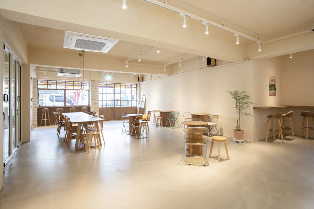 温馨优雅的白色与木色调餐厅设计-15