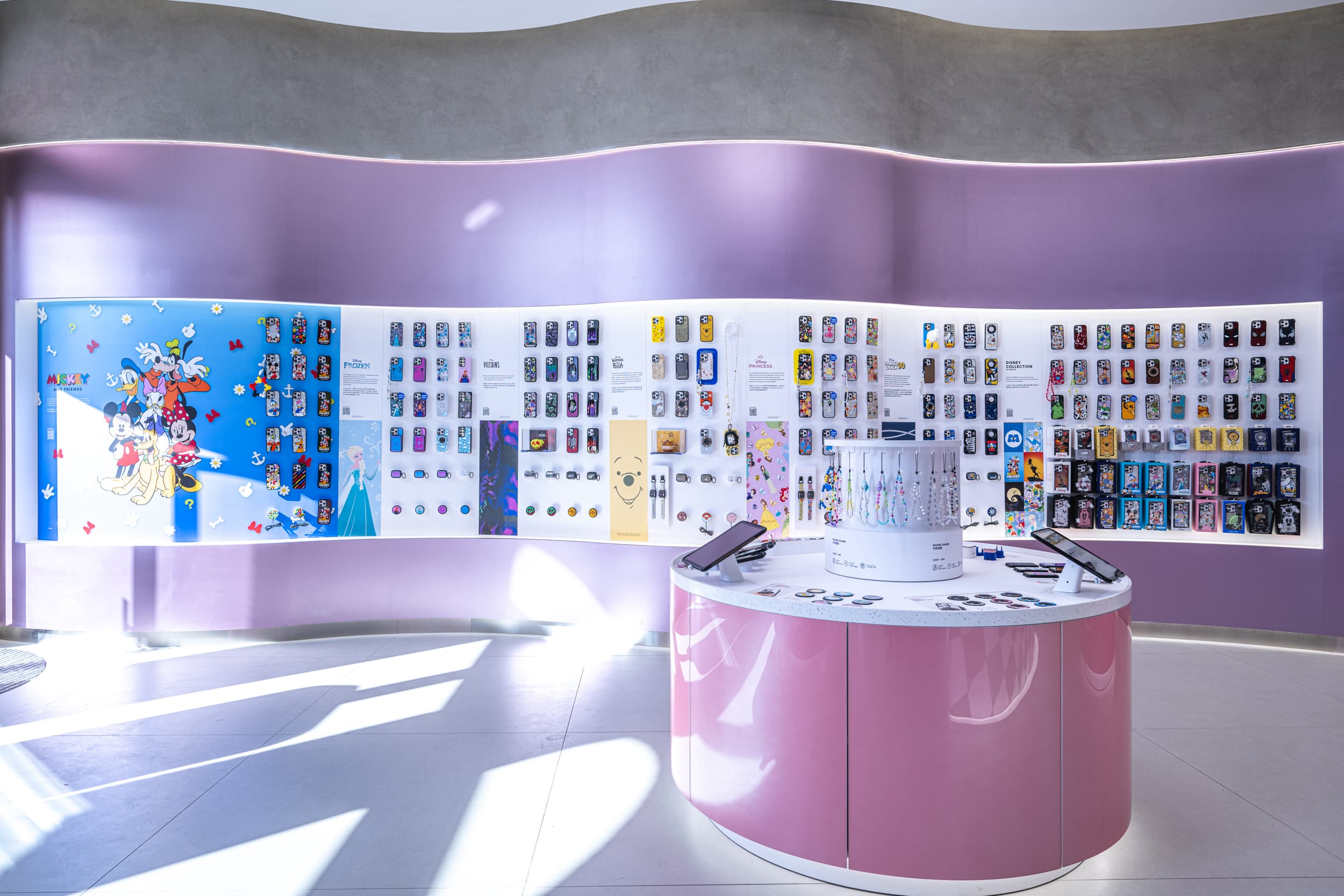 CASETiFY STUDiO迪士尼小镇店丨中国上海丨hcreates(设计总监Hannah Churchill等)-30