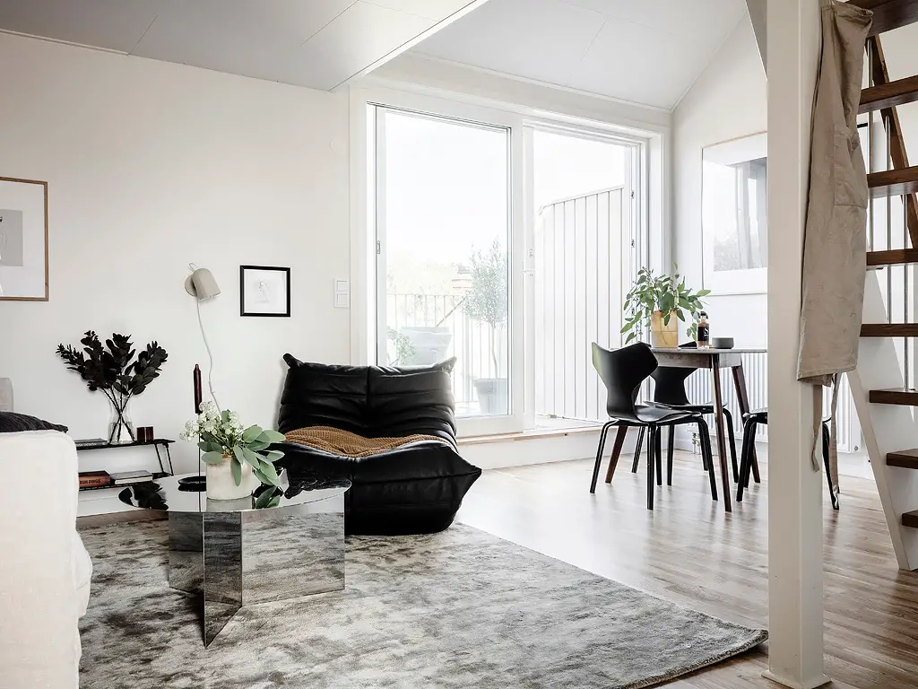 黑白设计公寓，空间感十足-3