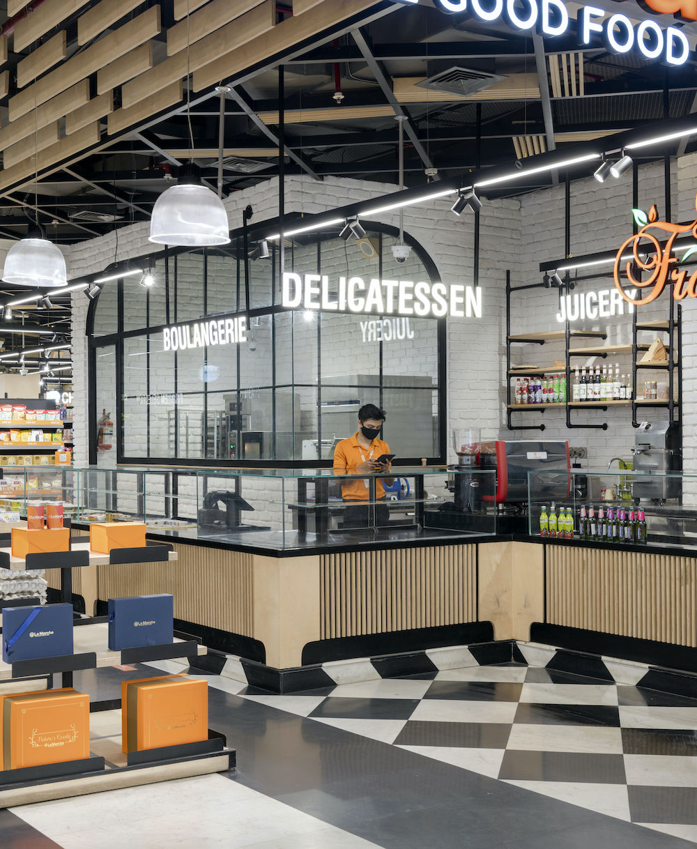 马尔凯大区（意大利的一个大区）丨英国德里丨groupDCA-17