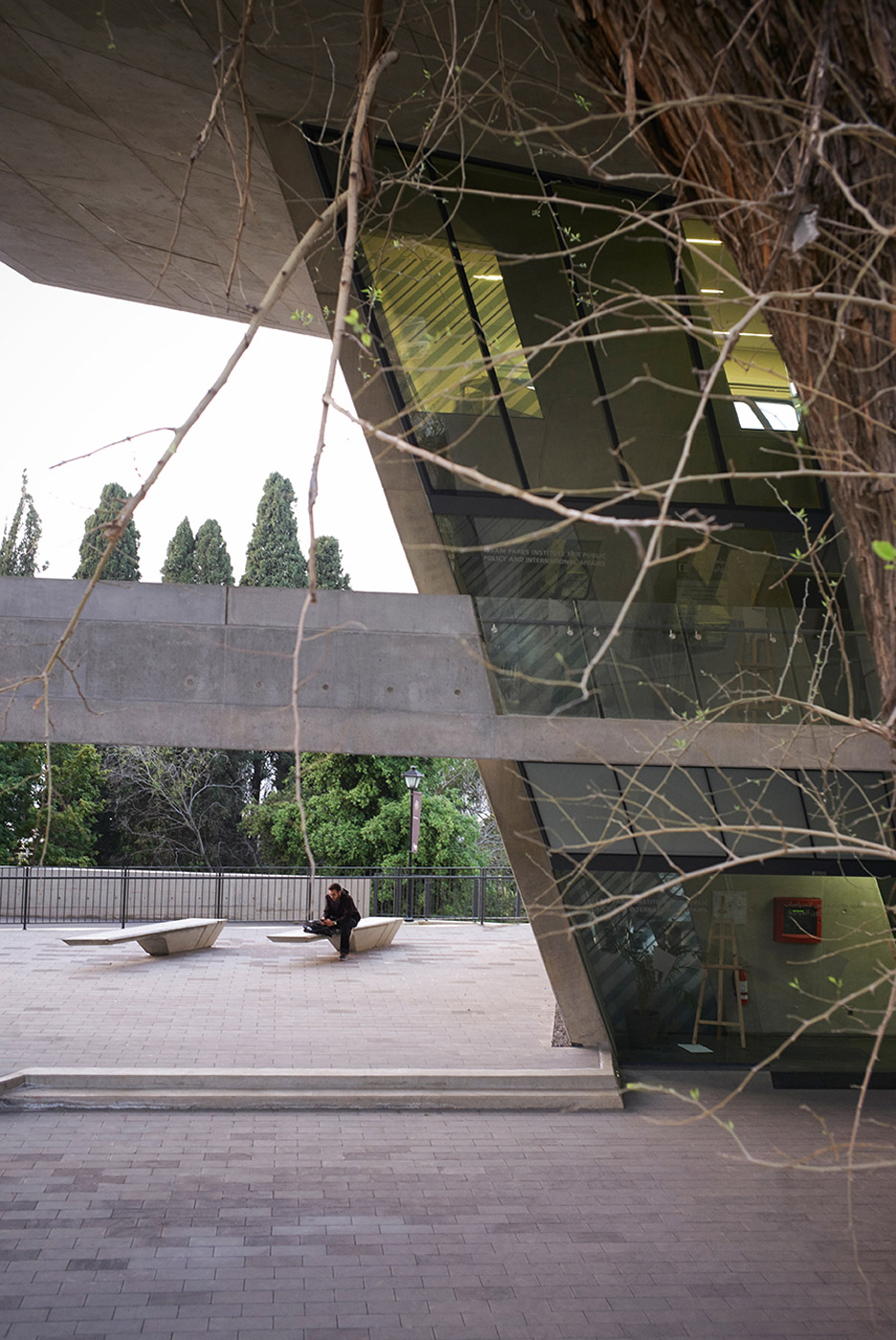 伊萨姆·法里斯研究所-18